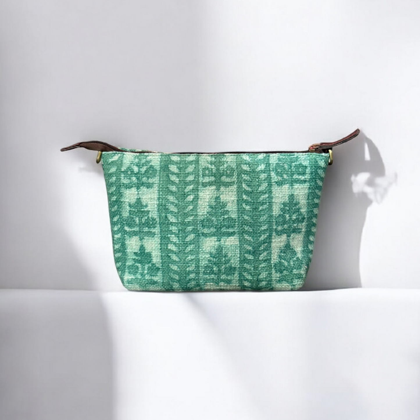 The Artisan Bloom Pouch (Detachable strap)
