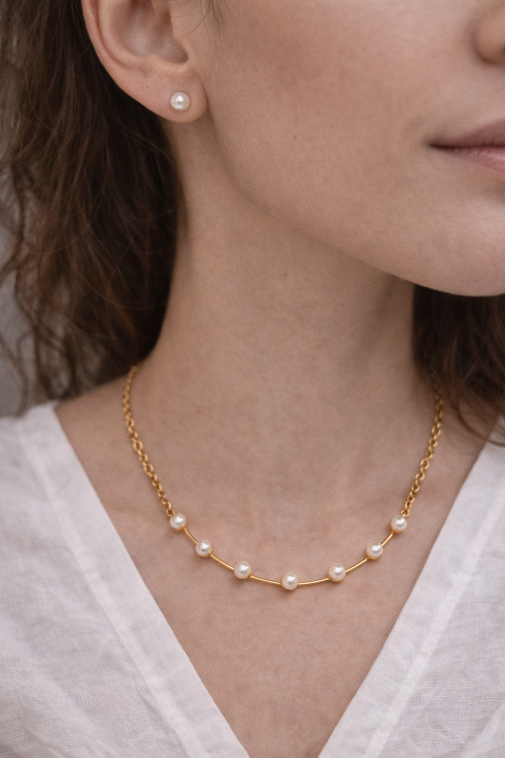 Luna Pearl Necklace & Stud Earring Set